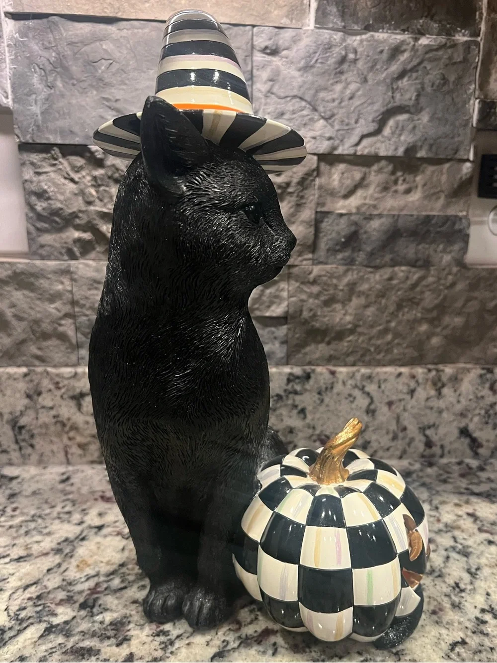 MacKenzie-Childs Happy Jack Cat. 15” tall. Illuminated. Like new!